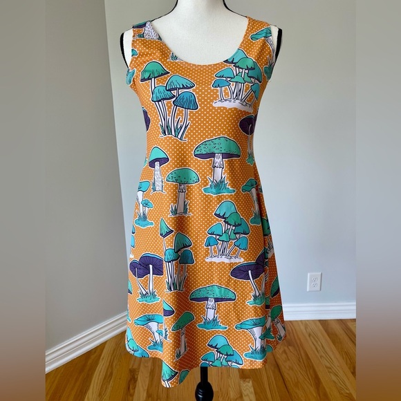 Cowcow size small sleeveless tank style dress with mushrooms novelty 70's vibe - Picture 1 of 16